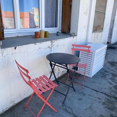 Appartement Au Bord De La Camargue à Aubord Extérieur photo